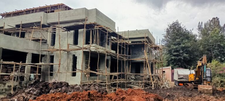 📌 Location: Karen